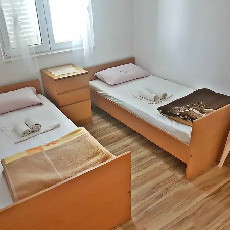Plat Sea View Apartment