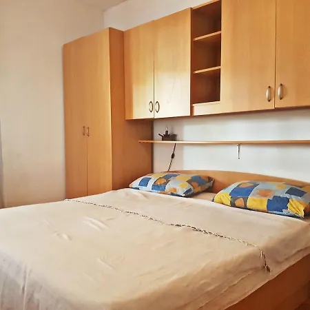 Plat Sea View Apartment